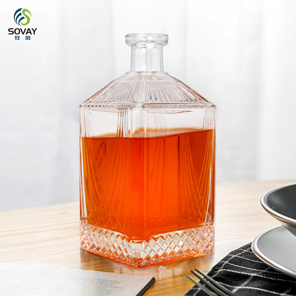 SW165 High Quality Square Customized 750 Ml Wine Bottles Vertical Glass Beer Beverage Drinking Storage Glass Wine Bottles