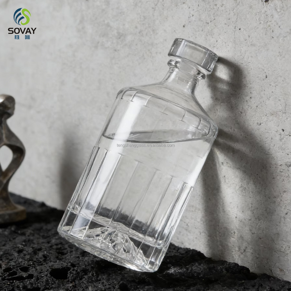 SW164 Cork Sealing Type Fancy Liquor Bottle 100ml 250ml 500ml 1000ml Reusable Glass Bottle for Vodka