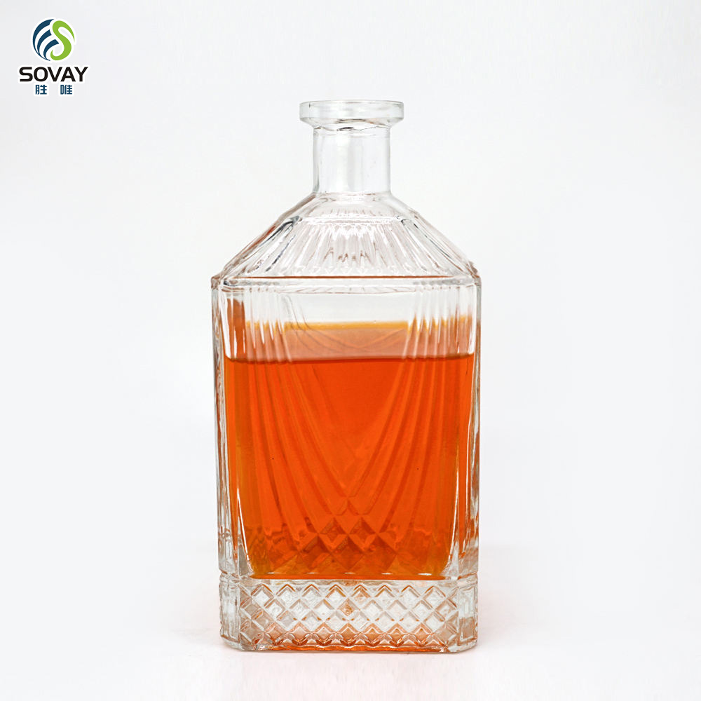 SW165 High Quality Square Customized 750 Ml Wine Bottles Vertical Glass Beer Beverage Drinking Storage Glass Wine Bottles