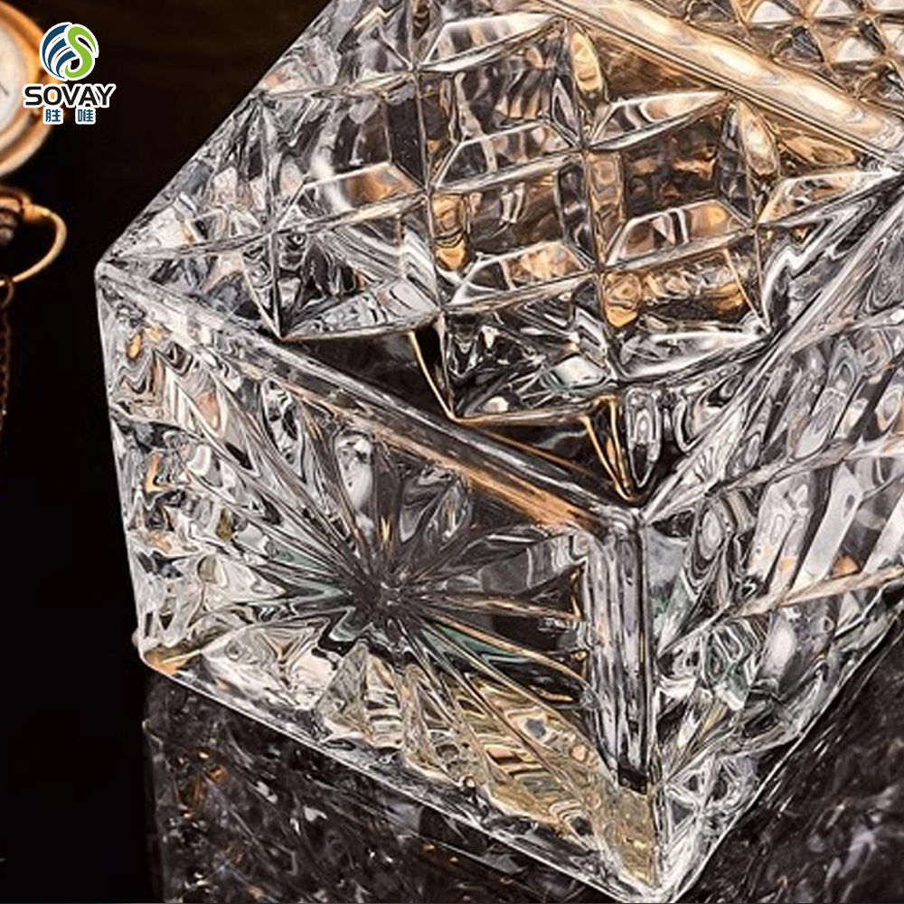 SW143N 700ml Diamond Cut Square Glass Whiskey Decanter for Liquor