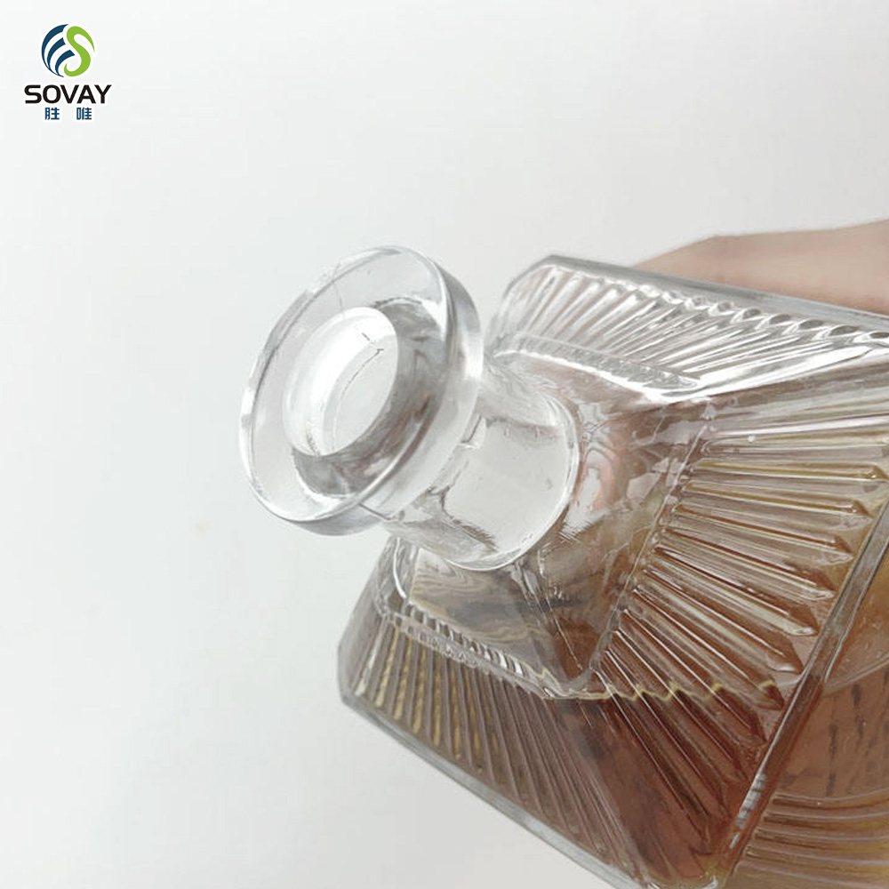 SW165 High Quality Square Customized 750 Ml Wine Bottles Vertical Glass Beer Beverage Drinking Storage Glass Wine Bottles
