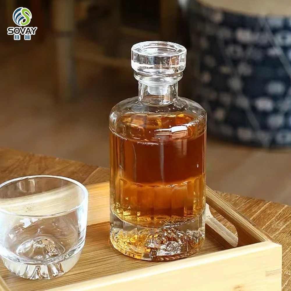 SW164 Cork Sealing Type Fancy Liquor Bottle 100ml 250ml 500ml 1000ml Reusable Glass Bottle for Vodka