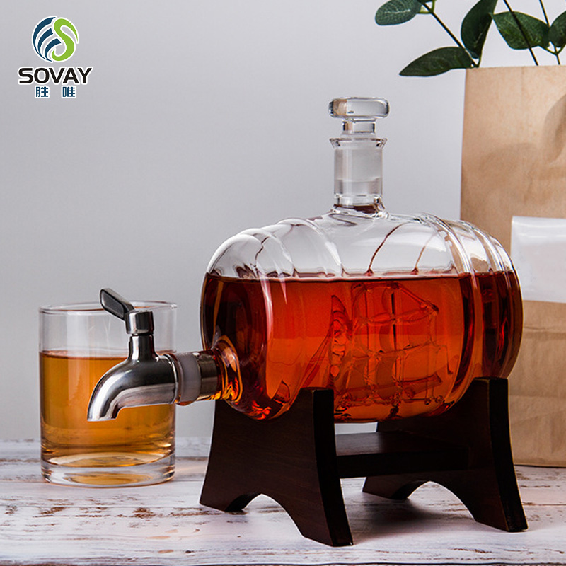 SA17N Factory Directly Sells 850ml 1000ml Cheap Unique Antique Hand Made Blown Barrel Shaped Glass Wine Decanter with Wooden Stand